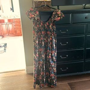 NWT The great dress. Size 1-S.  Floral midi/full length.